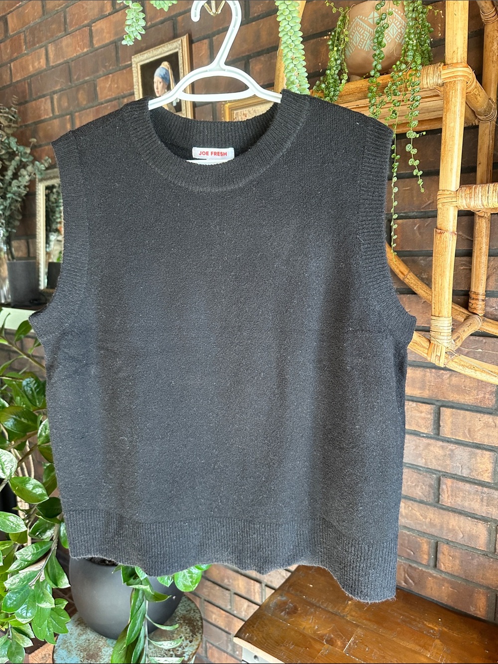 Joe Fresh Black Sleeveless Knit Crewneck Vest